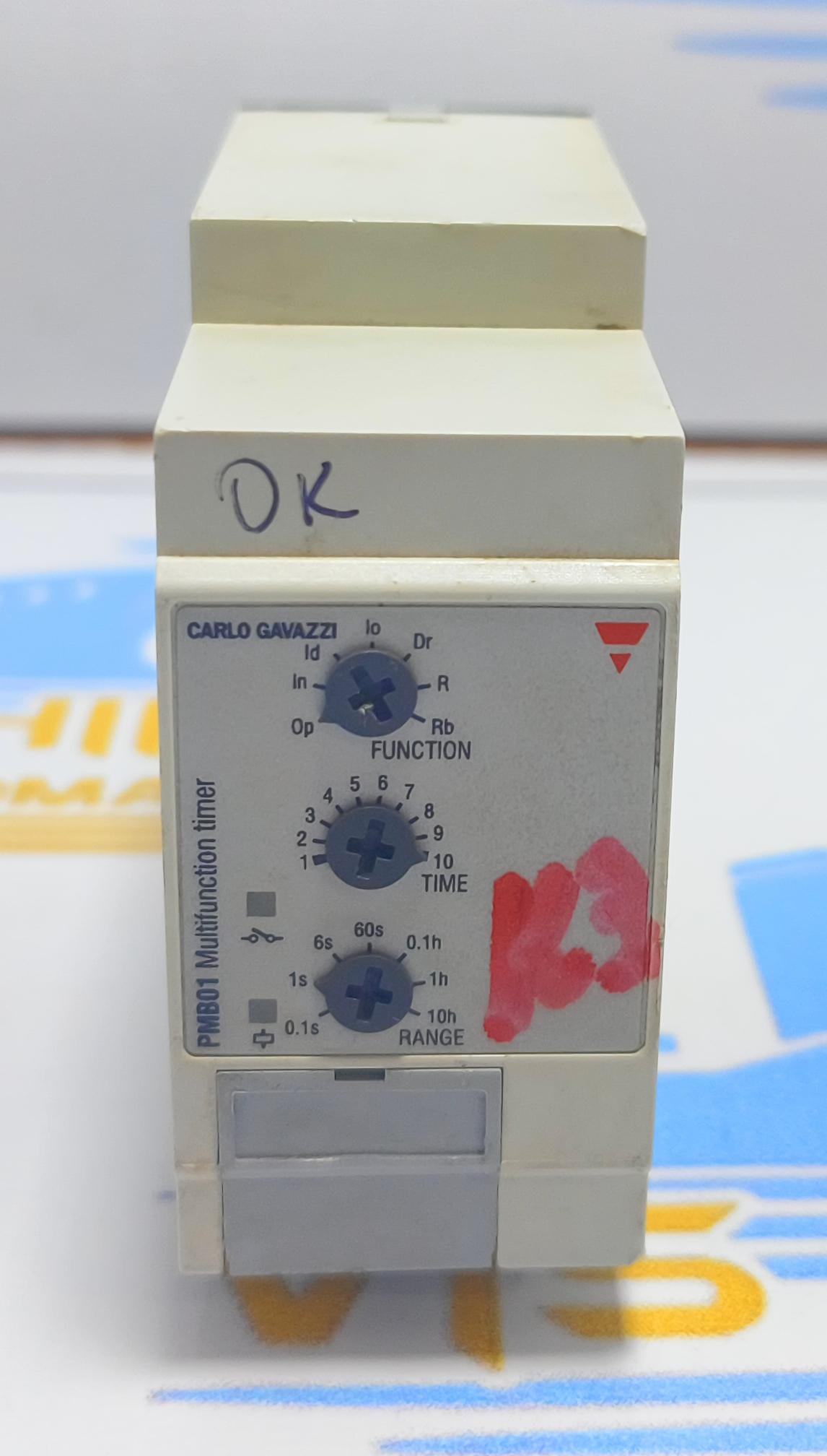 CARLO GAVAZZI PMB01DM24 SOLID STATE MULTIFUNCTION TIMER RELAY 