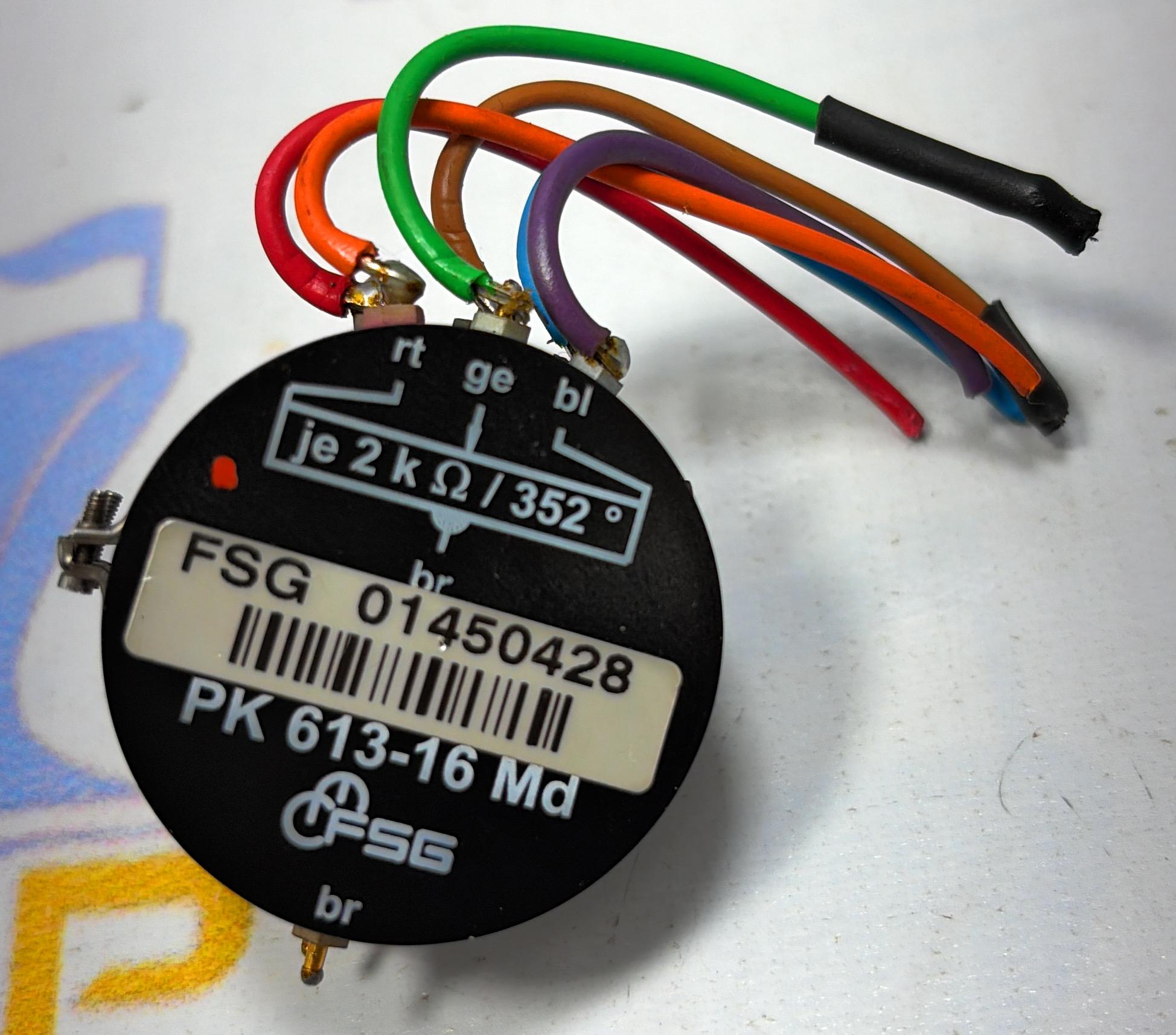 FSG PK 613-16 MD Potentiometer.NO:  01450428.  je 2 k Q / 352 ° ELT 159905 