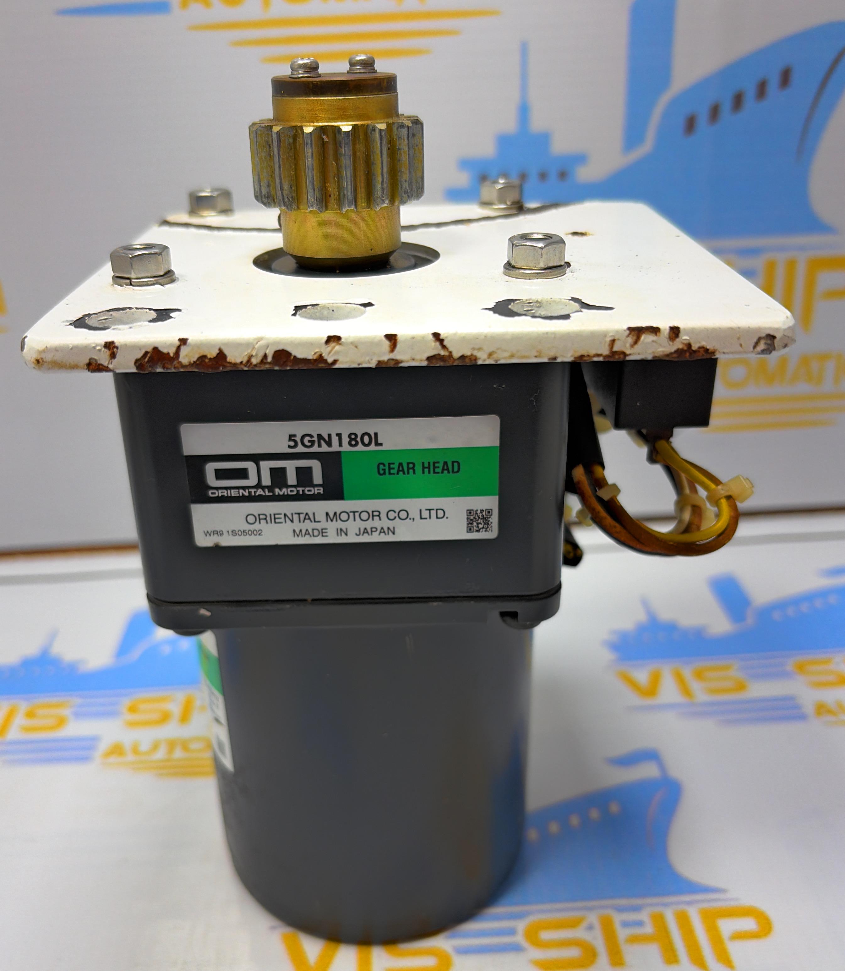 ORIENTAL MOTOR  5RK40GN-A REVERSIBLE MOTOR 5GN180L GEAR HEAD  WR9 1924307